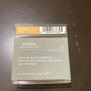 New AVEDA Mineral Dual Foundation (Linen)